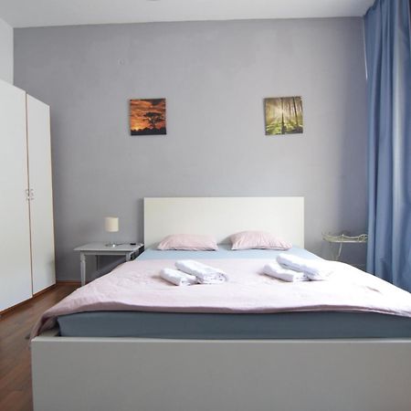 Studio Piata Rosetti Bucharest Exterior photo